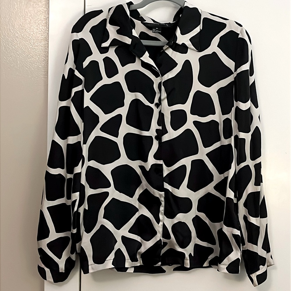 august silk Black and White Giraffe Print Button-Up Blouse - 100% silk fabric